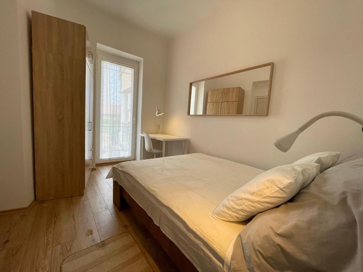 Modern Apartment In The Old Part Of Town Rijeka Exterior foto